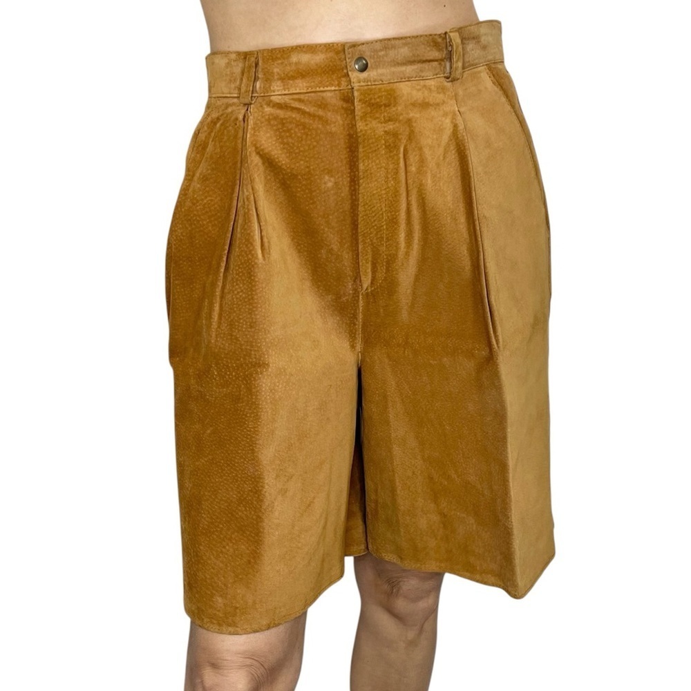 Vintage 90s Canadian made camel tan suede leather pleated wide leg knee shorts 9